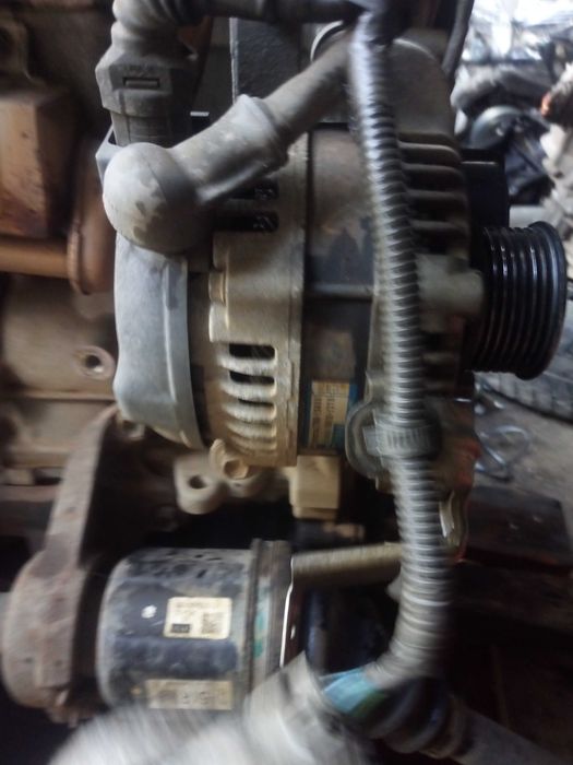 toyota RAV4 III 10-12 alternator 2,2 d-4d 150km