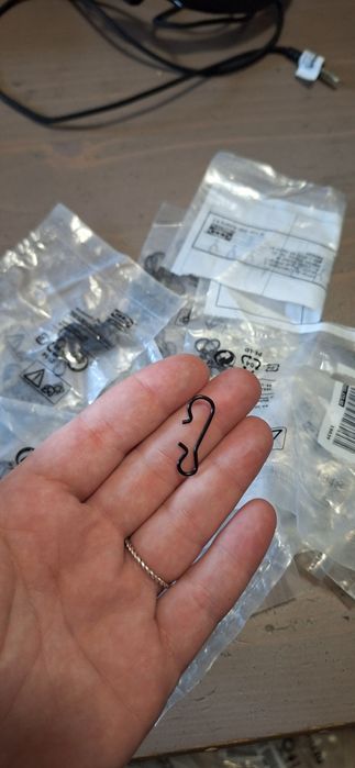 Haczyki do mocowania żabek w karniszach ikea, części kompletu SYTLIG.