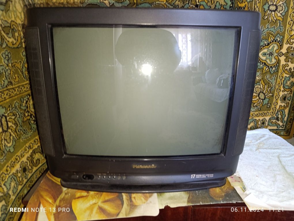 Продам телевизор Панасоник б/ у