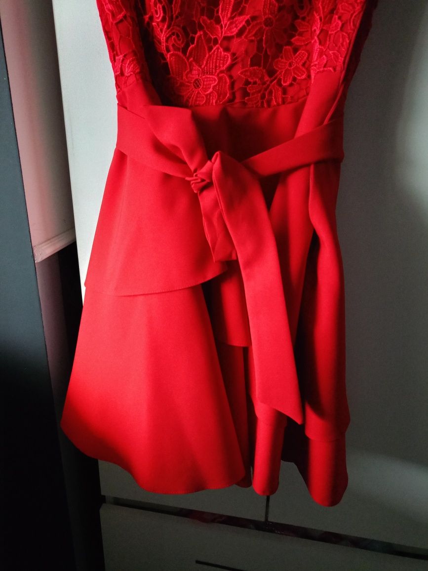 Elegancka sukienka M