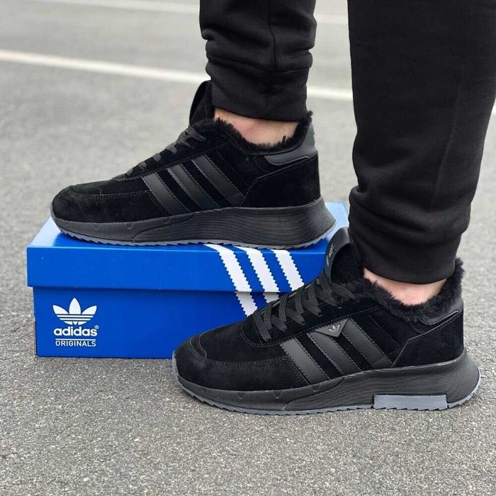 Зимові теплі Чорні кросівки Adidas на хутрі Адідас 40-44 чоловічі