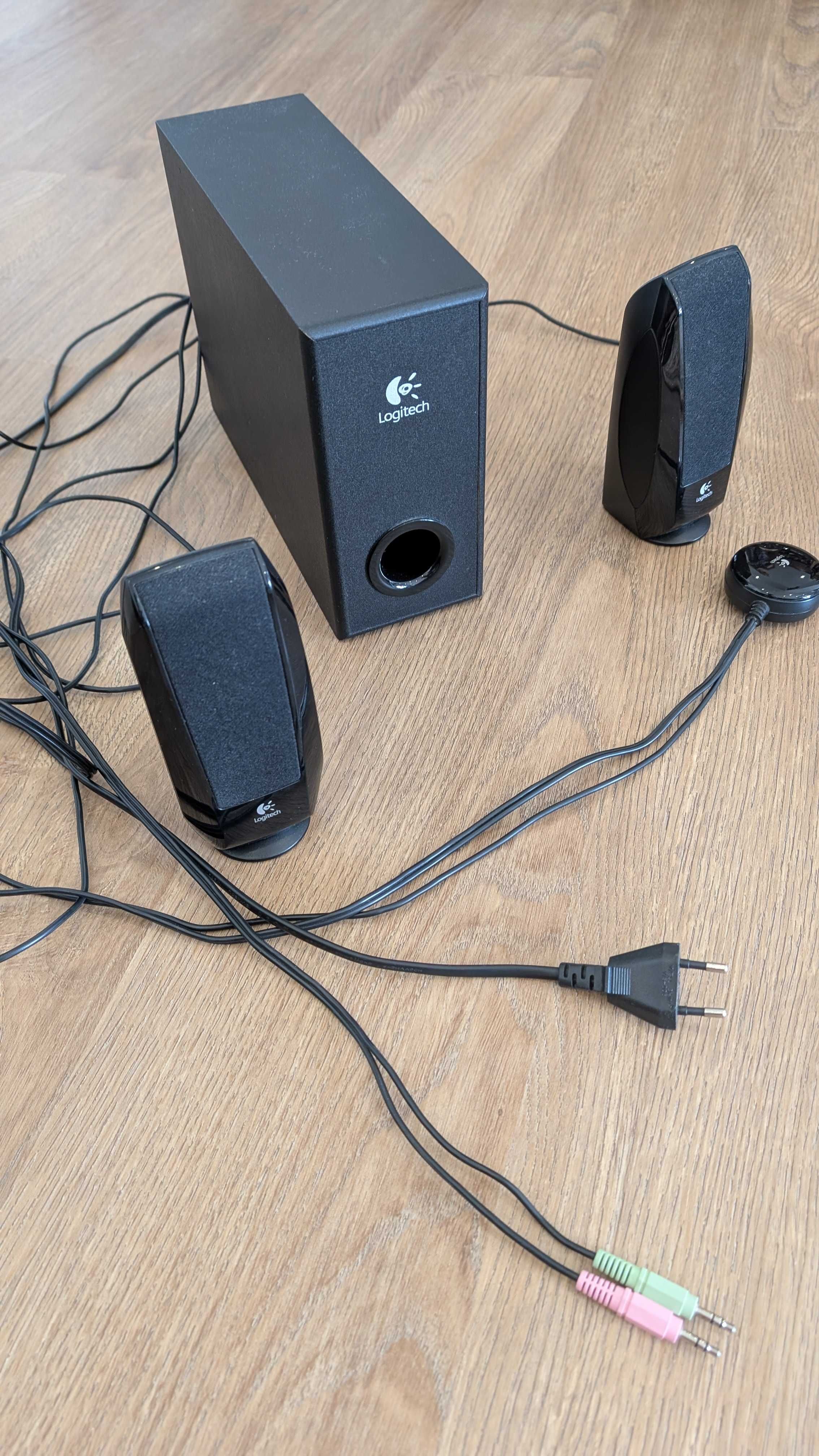 Sistema de som Logitech