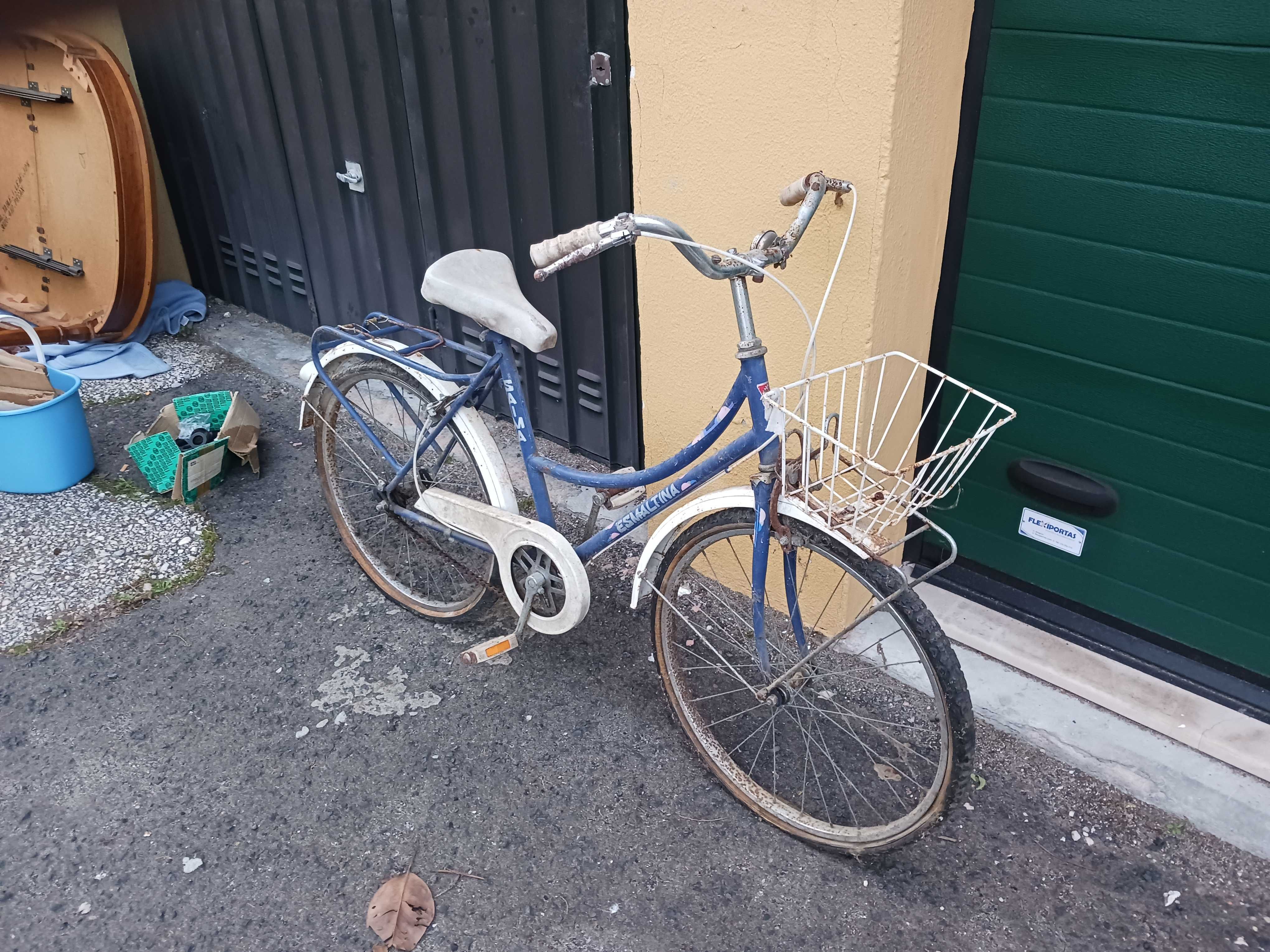 bicicleta esmaltina (para restauro)