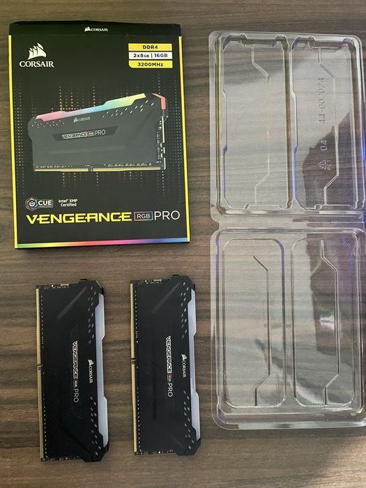 Memória RAM Corsair Vengeance RGB Pro DDR4 3200hz 16gb
