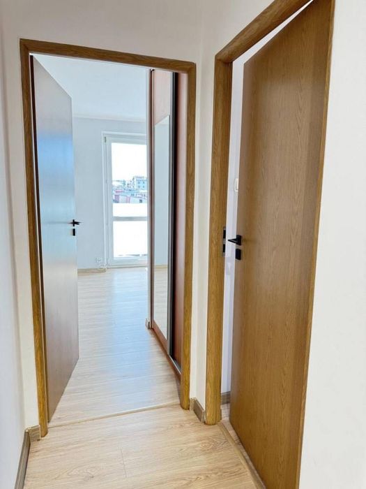 OKAZYJNA CENA ! Parking ! Dwa balkony ! Drugie piętro 64 m2 !