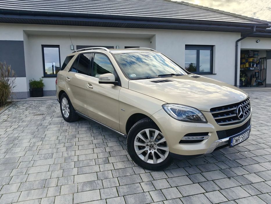 Mercedes-Benz ML Mercedes-Benz ML 350 BlueTEC 4MATIC 7G AIRmatic