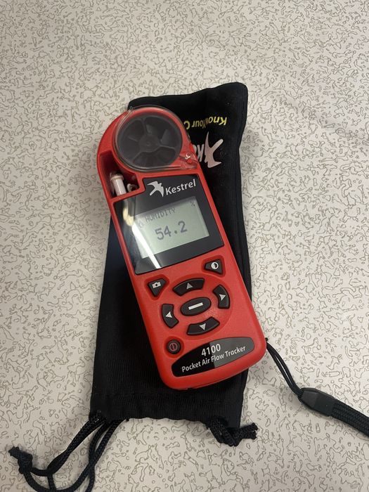 Kestrel 4100 Метеостанция