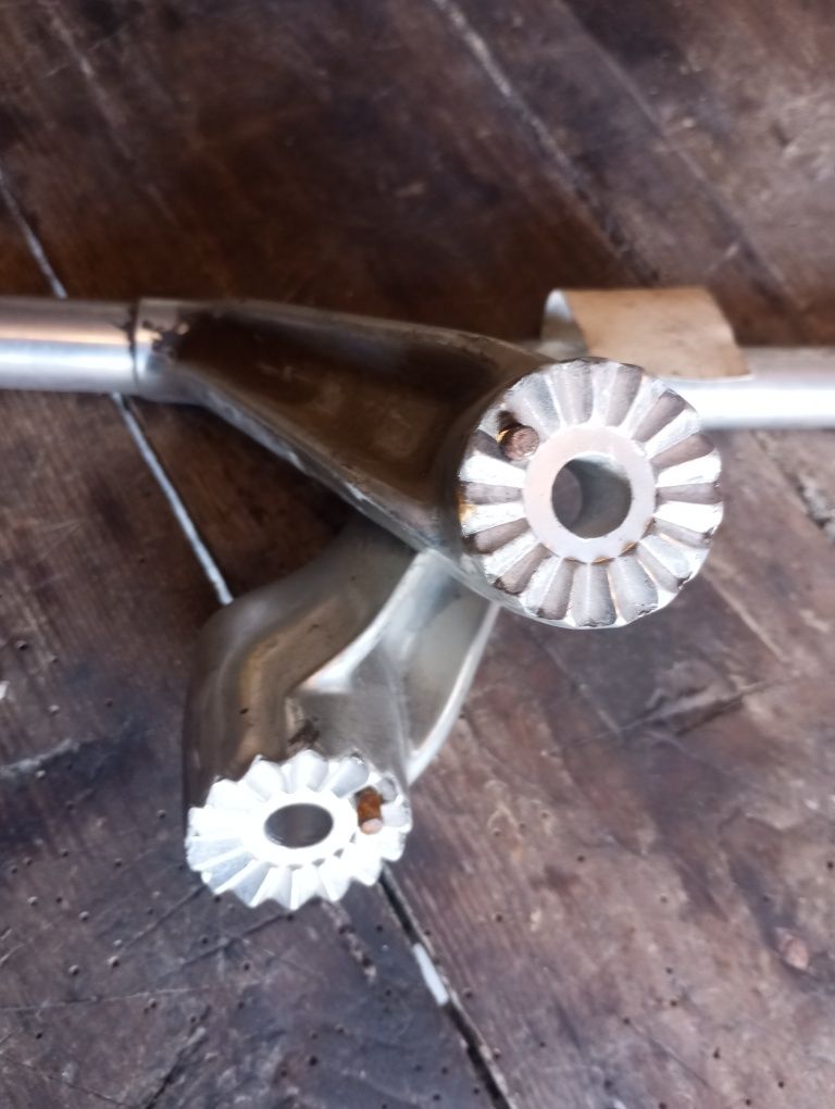 Kierownica Yamaha XJ 900 90r motocyklowa motor część komplet nr 1.29