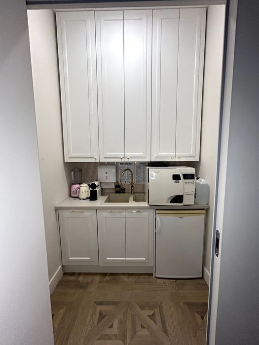 Do wynajęcia nowy, w pełni wyposażony lokal kosmetyczny w centrum