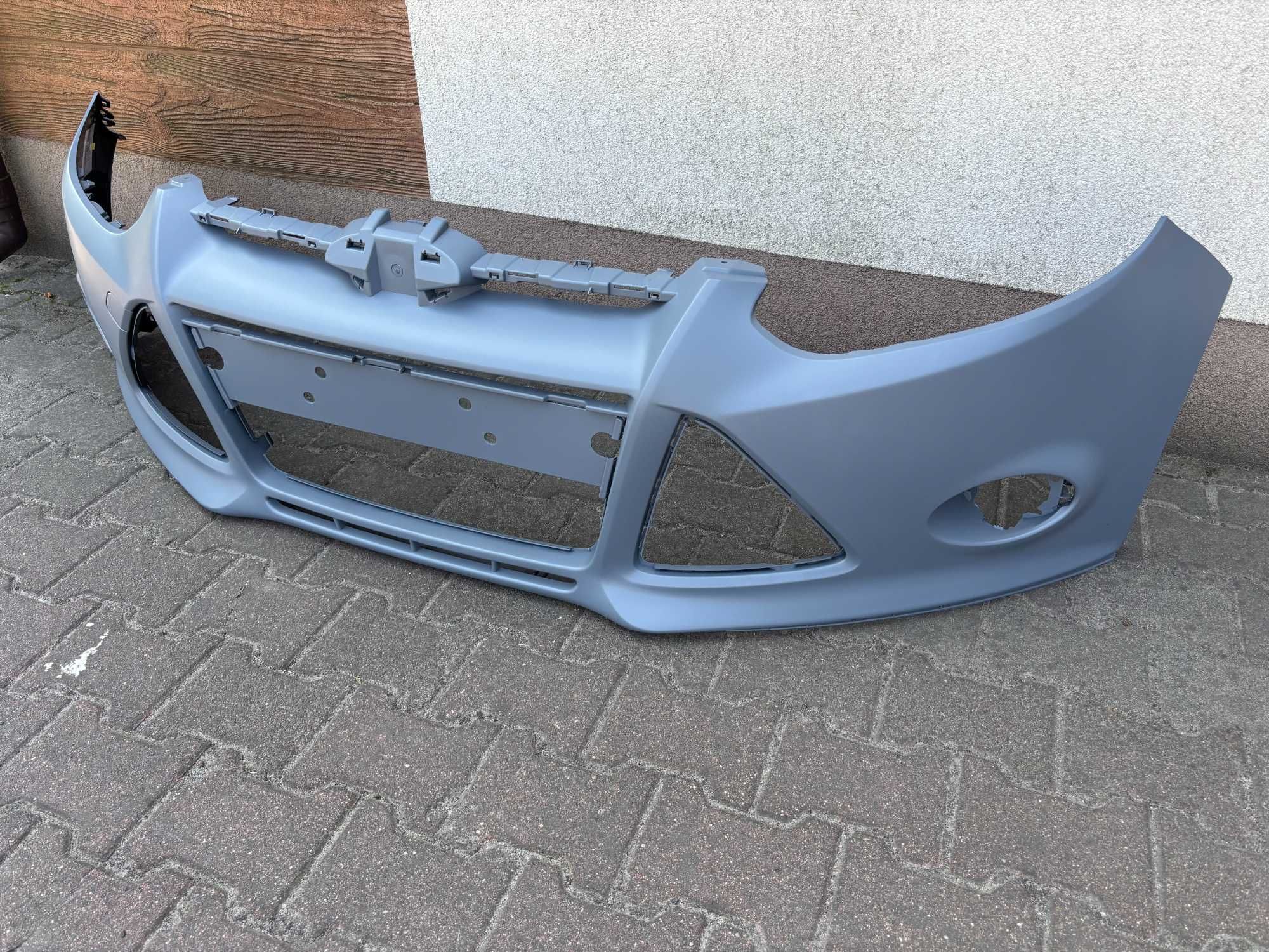 FORD FOCUS MK3 2010 - zderzak przedni zderzak przód NOWY