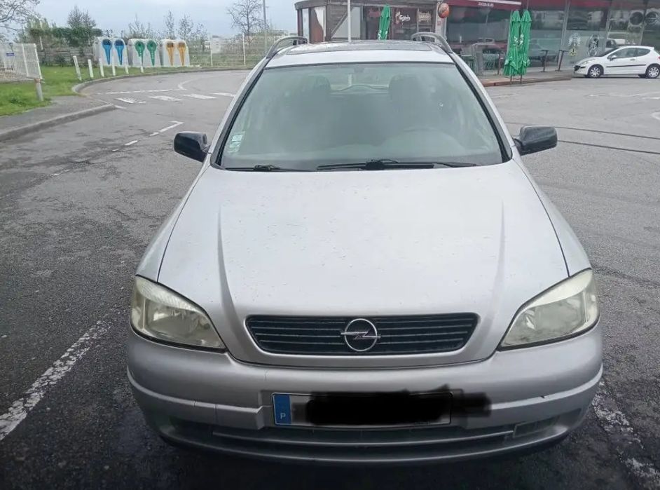 Carrinha Opel Caravan 99 gasolina