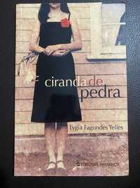 Livro “Ciranda de pedra”