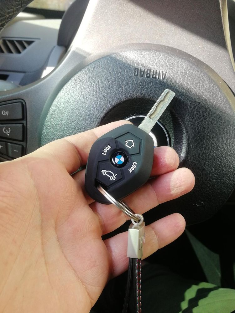 Силіконовий чохол на ключ - ромб автомобілів BMW