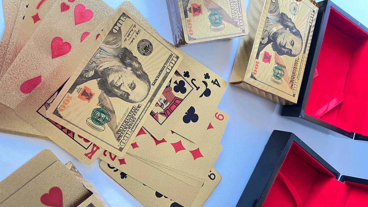 Baralho de Cartas de Dólar em caixa de presente de madeira
