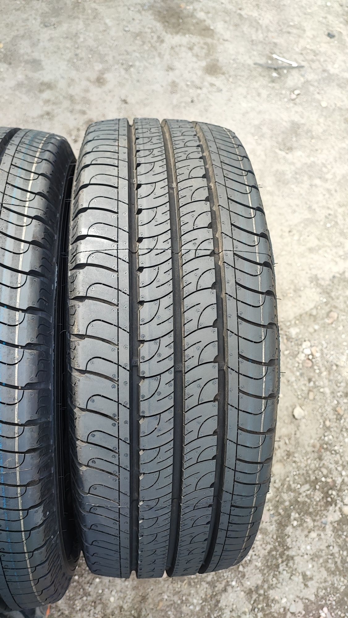 Komplet opon letnich 215/65/15C GoodYear EfficientGripCargo Nowe 23rok