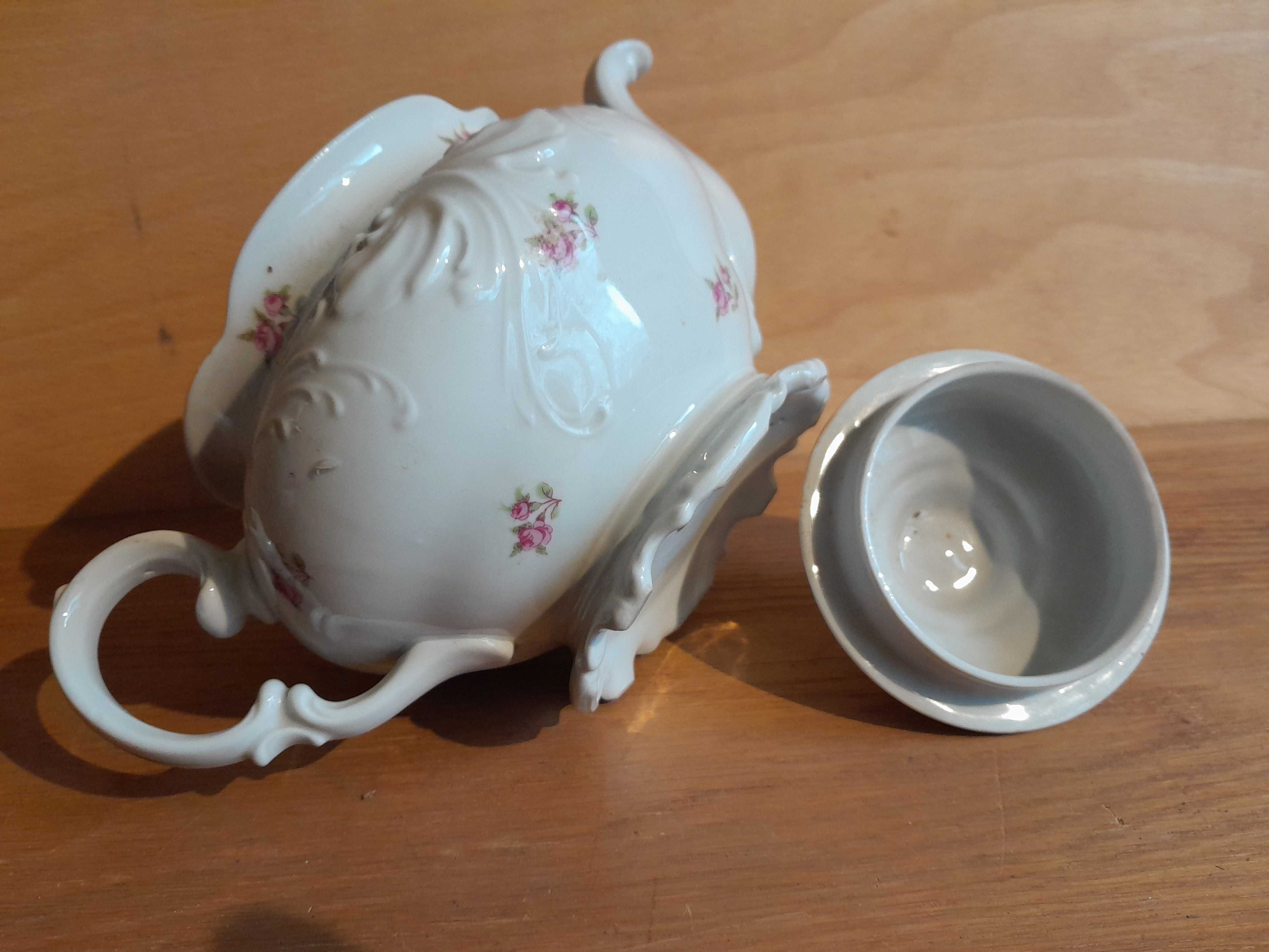 Stara porcelana czajniczek do herbaty zabytek PRL lub starszy