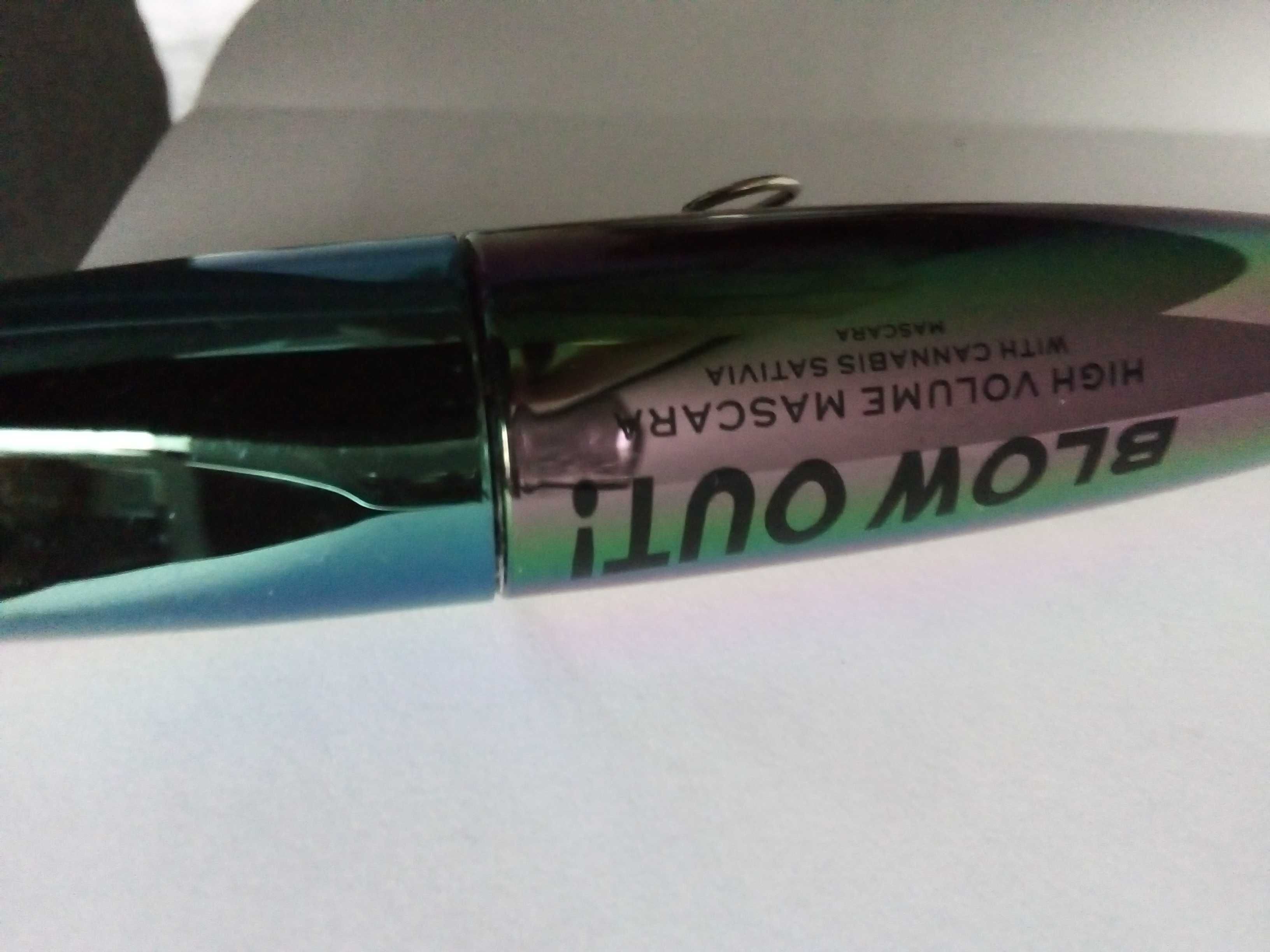 Revolution Maskara Blowout Mascara With Cannabis tusz do rzęs