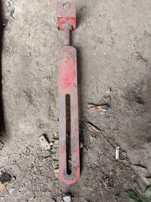 Sieczkarnia  słomy  do kombajnu Massey Ferguson 520 i pochodnych