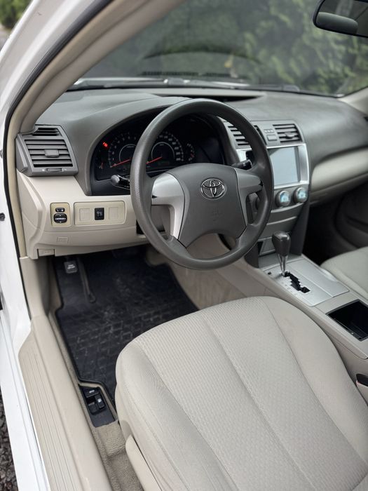 Тойота Кемрі ( 2.4 бенз,автомат) ідеальний стан! 134 тис пробіг!