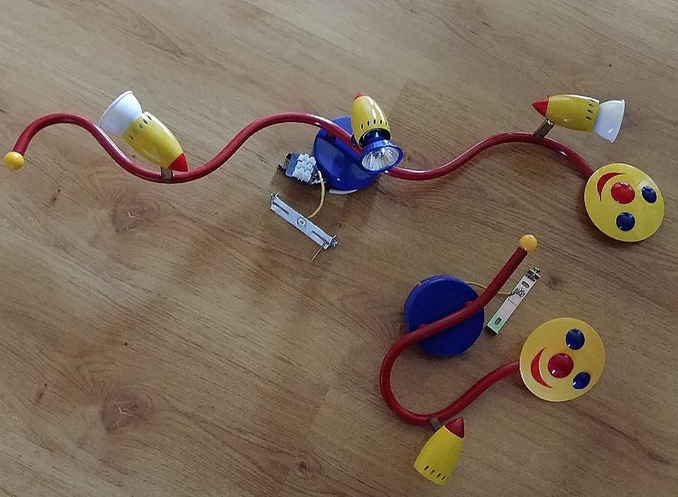 Lampa sufitowa i ścienna do pokoju dziecięcego
