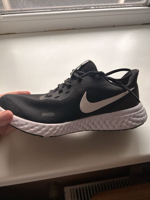 Кросівки жіночі Nike