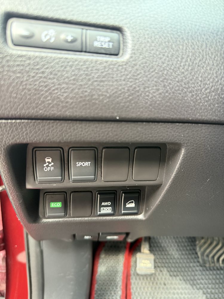 Продам Nissan ROGUE Automat