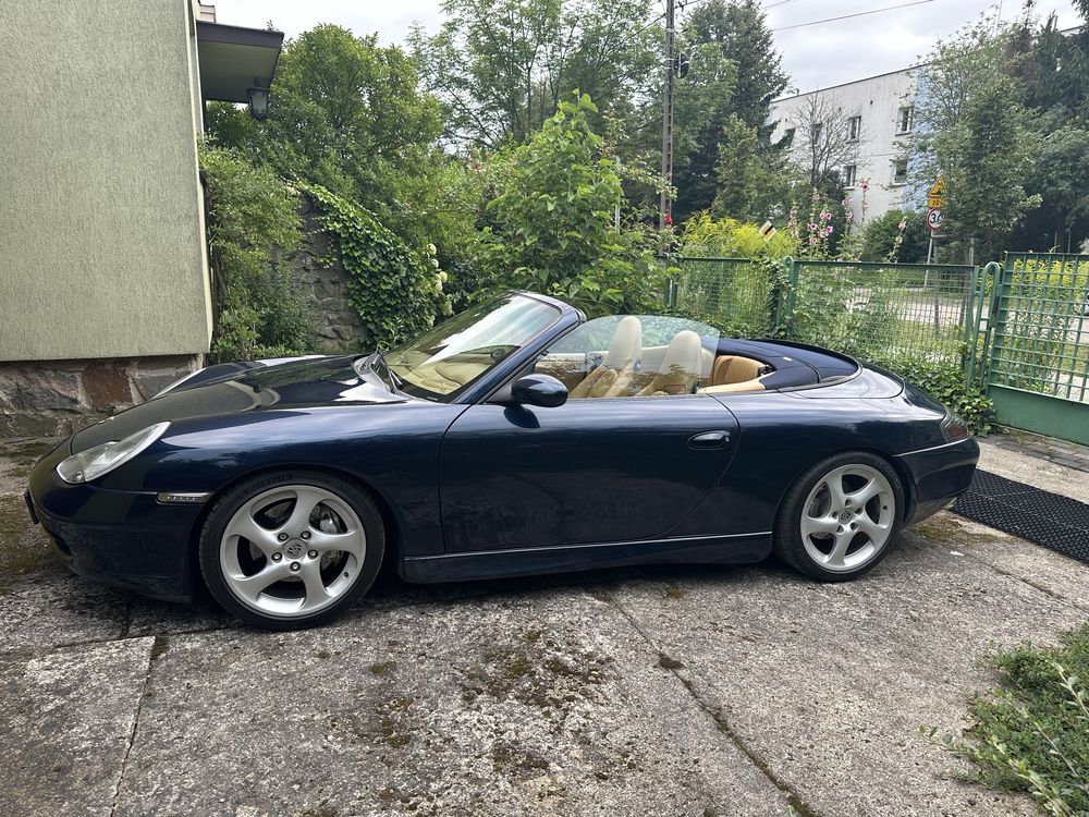 Porsche 911 996 Carrera 4 Cabrio