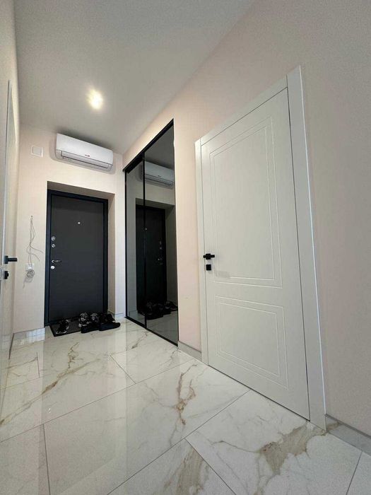 Продам 3 кімнатну квартиру ЖК Comfort City Рыбинский Гагаріна Дафі