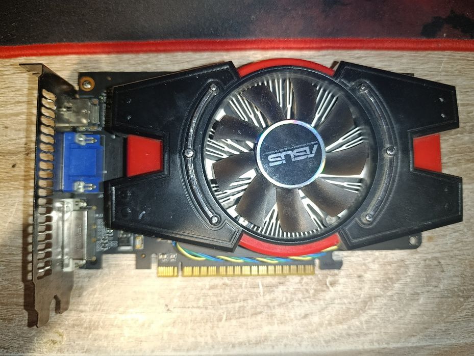 Відеокарта Asus gt 440