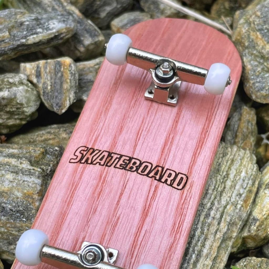 NOWY! DESKOROLKA NA PALCE Fingerboard Drewniany