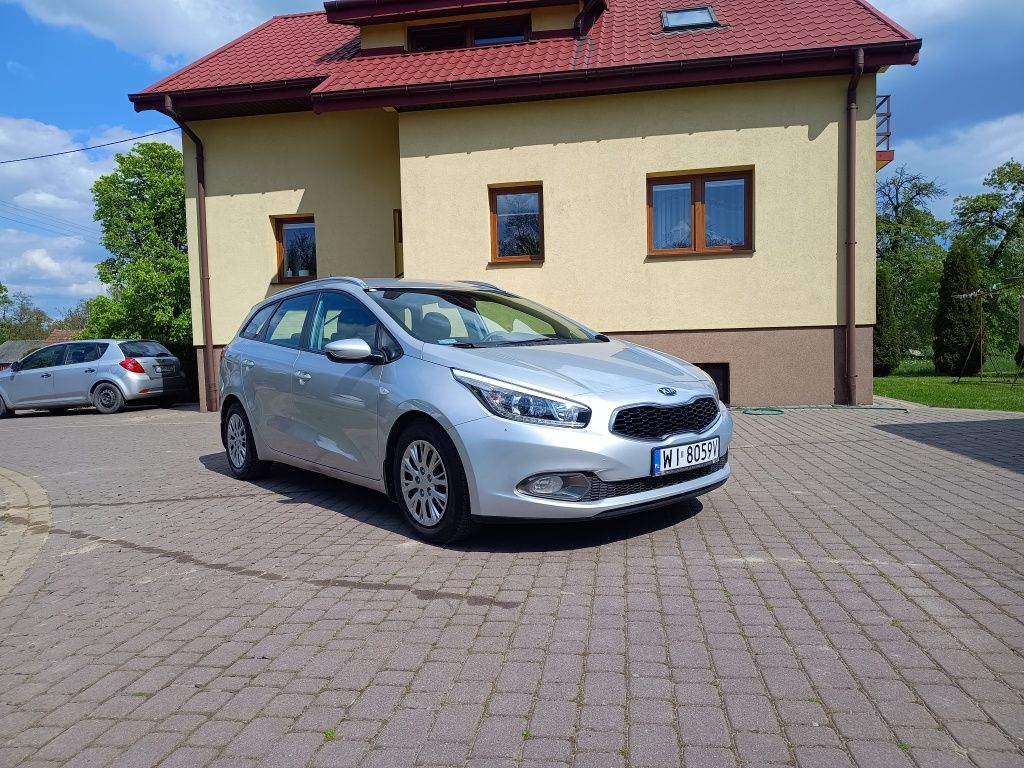 KIA Cee'd Salon Polska