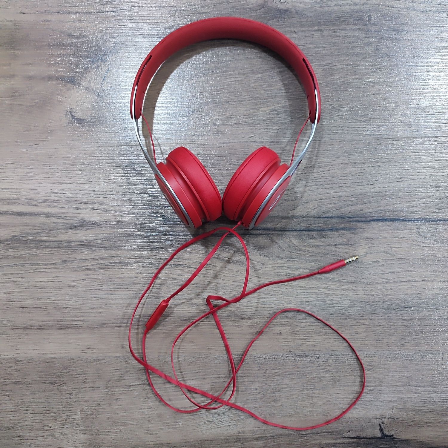 Навушники Beats EP On-Ear Headphones Red (ML9C2ZM/A)