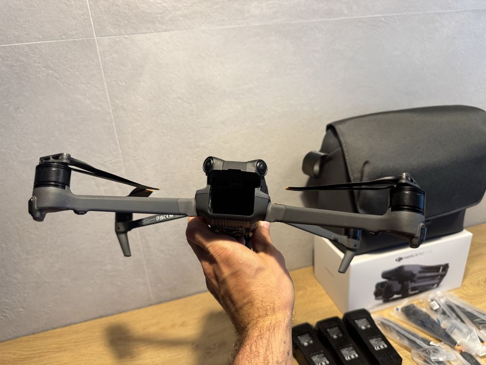 DJI Mavic 3 pro cine premium combo, ssd 1TB FVAT