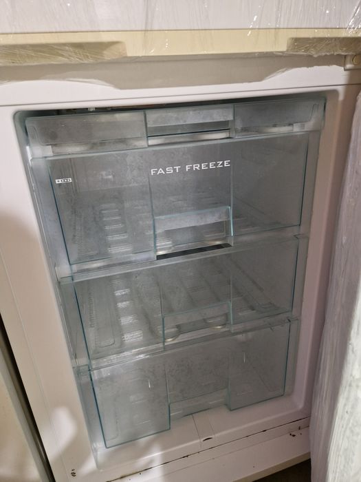 Холодильник Snaige Ice logic