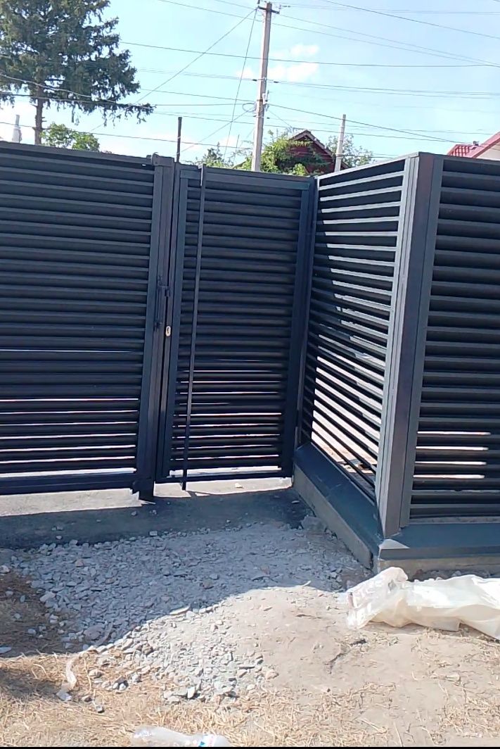 Забор жалюзі рабицы профнастила, откатние ворота  .Калітка , Відкатні