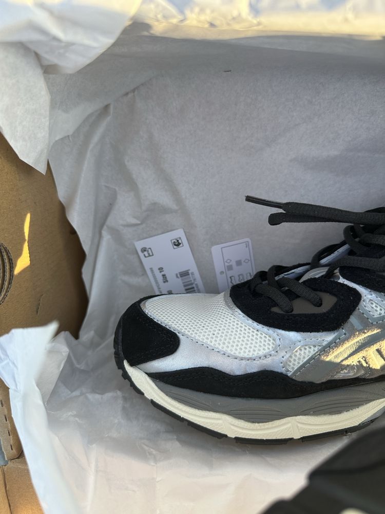 Asics кросівки оригінал