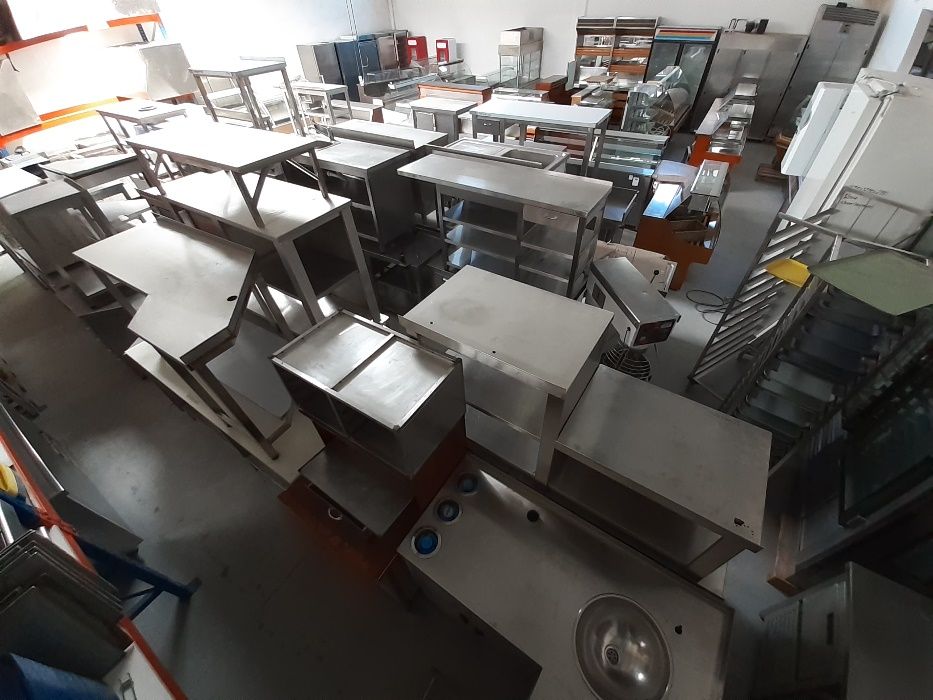 NOVOS E USADOS - Bancadas Inox, Vitrines...