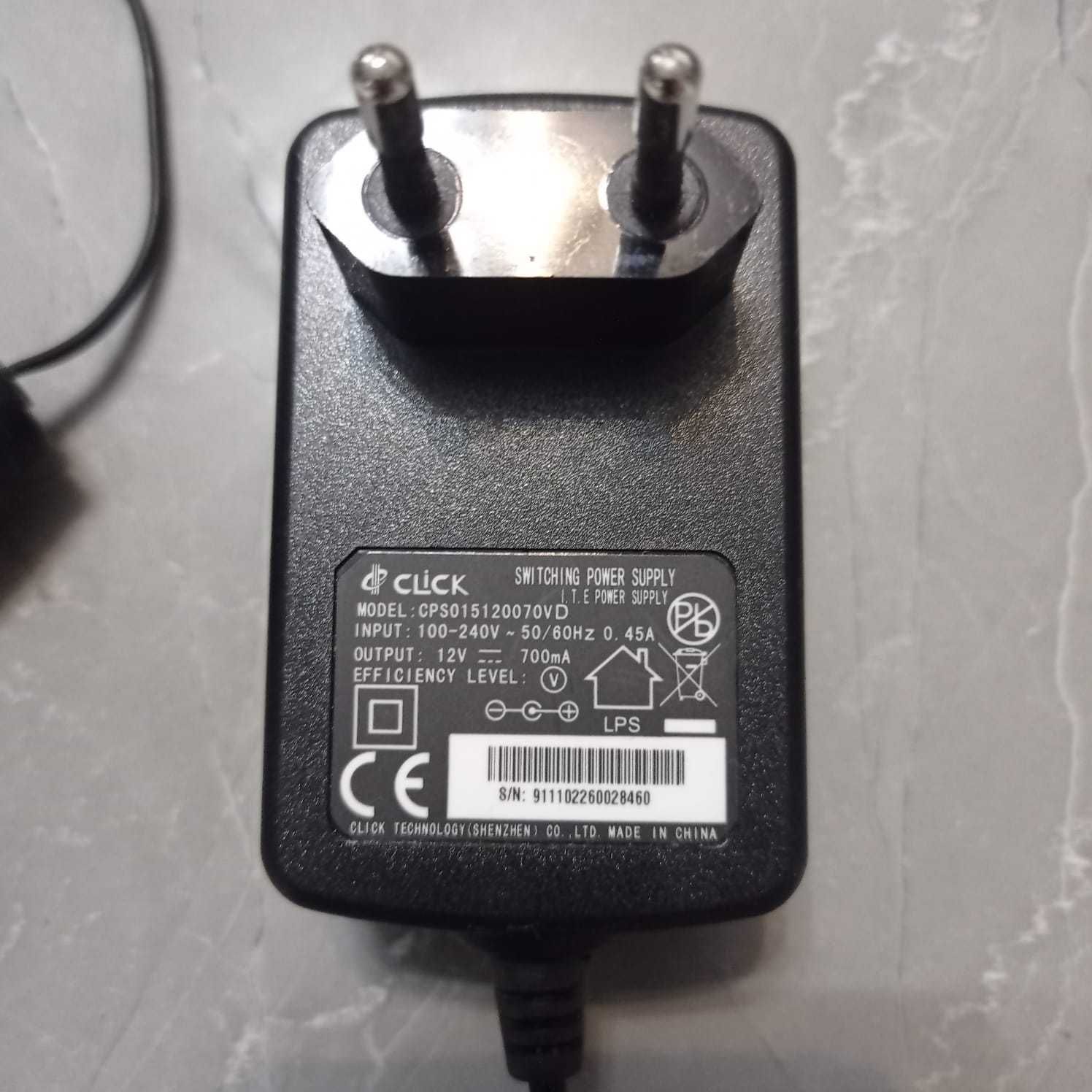 Zasilacz Ładowarka Click 12V 700mA