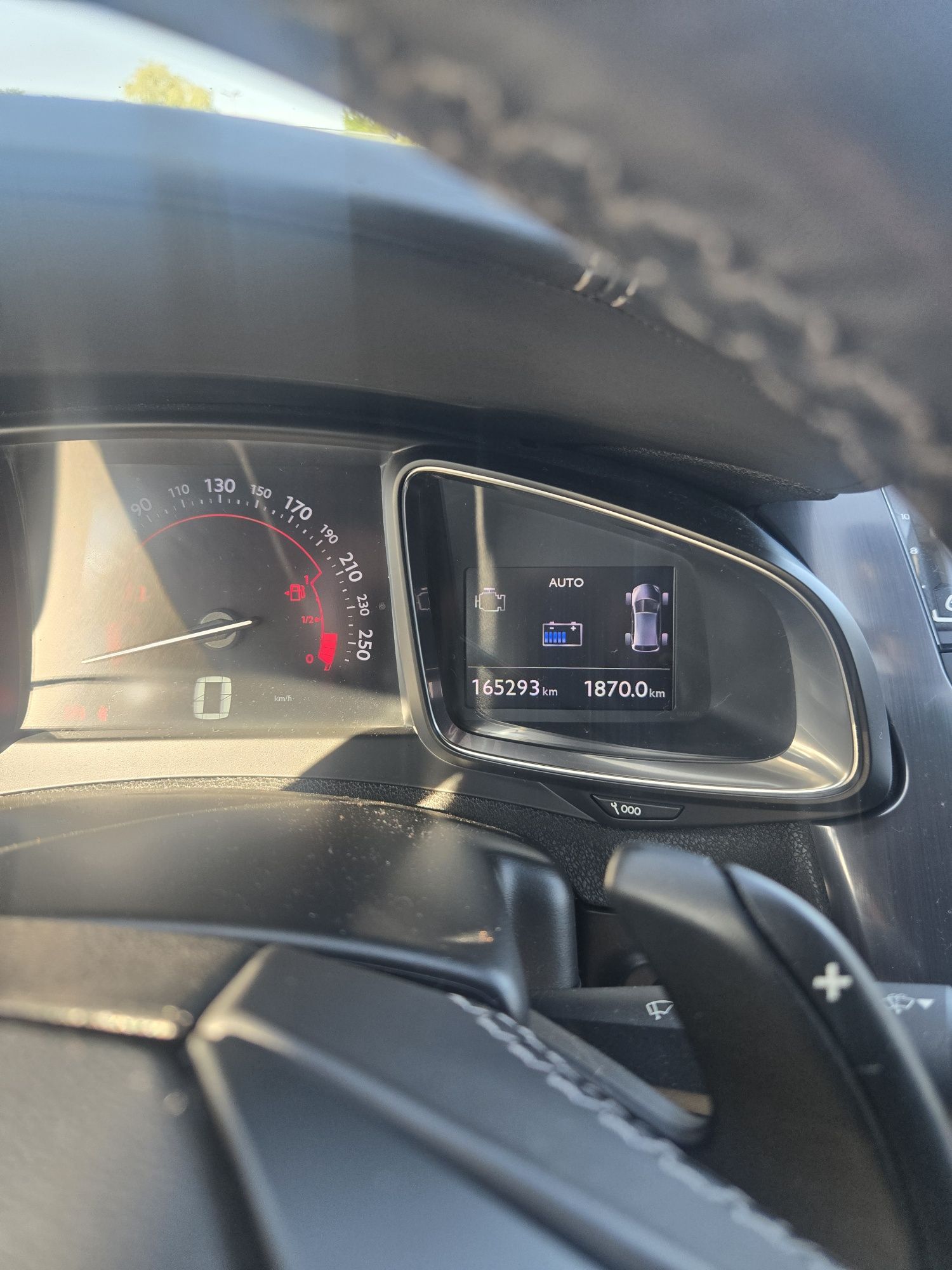 Citroen DS5 2.0 HDI Hybrid4. Android
