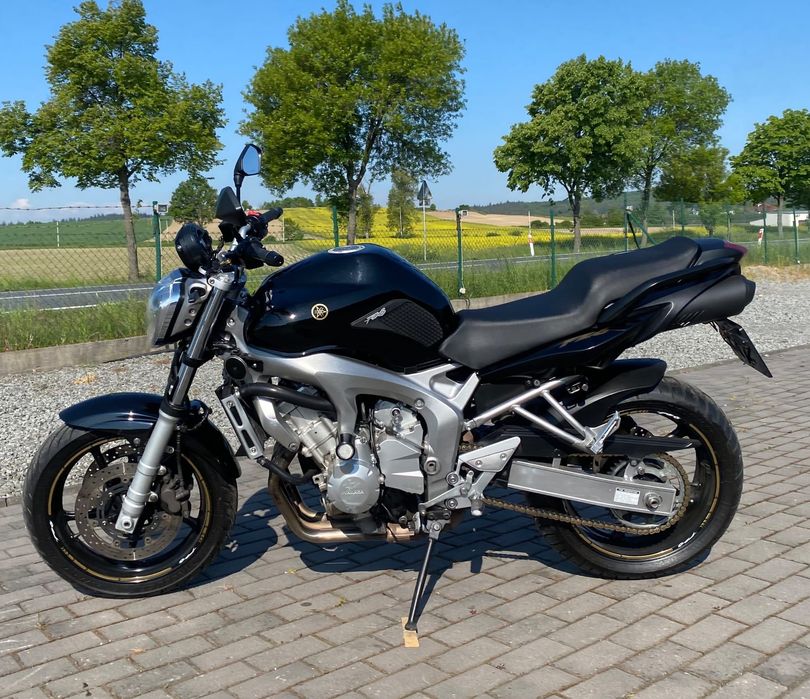 Yamaha FZ6 wtrysk nowa opona i serwis zadbany