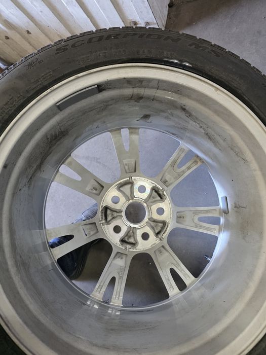 колеса в зборі Tesla Model Y 2024 MEXICO 
pirelli scorpion ms Mexico