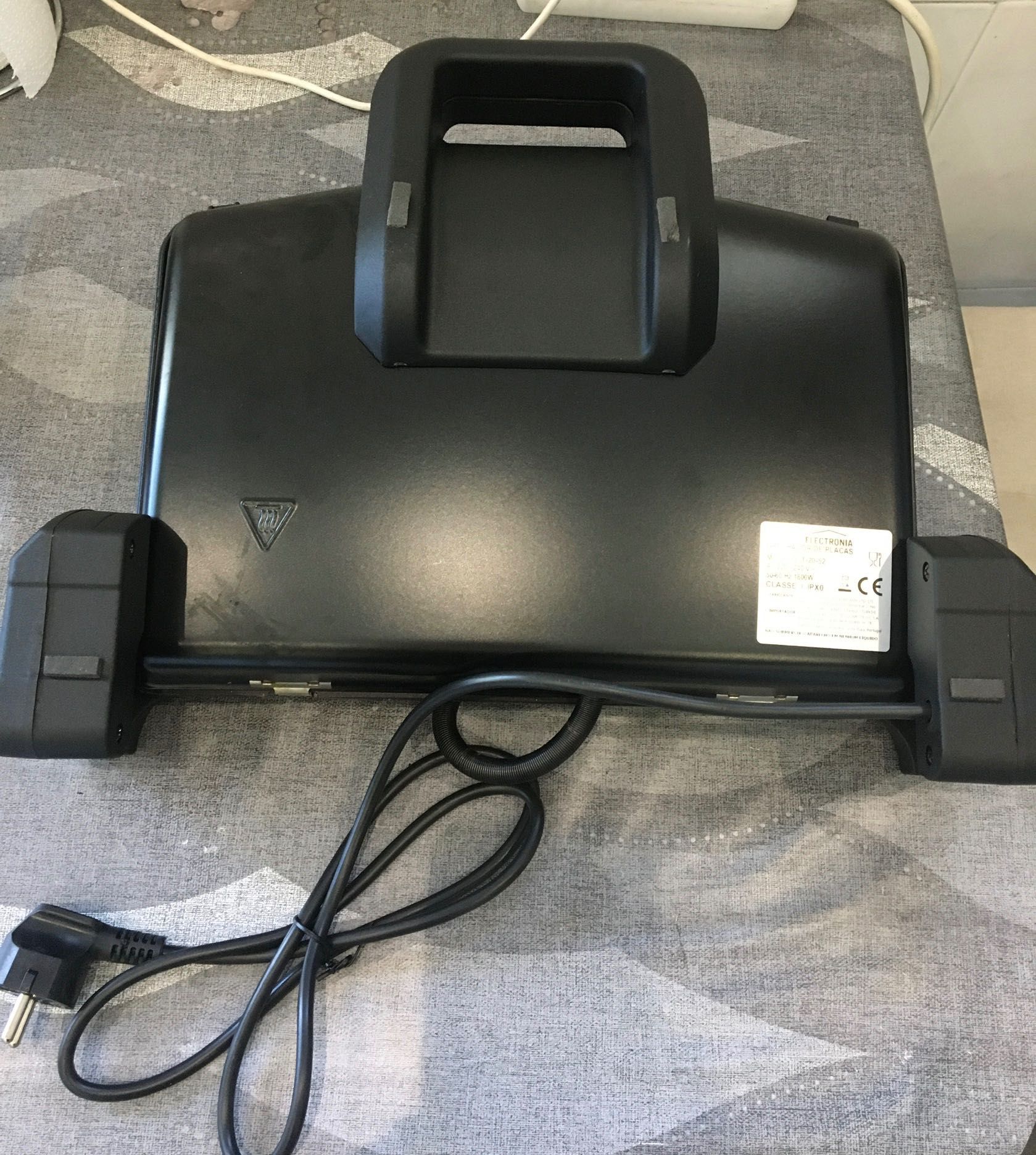 Grelhador Eletronia novo