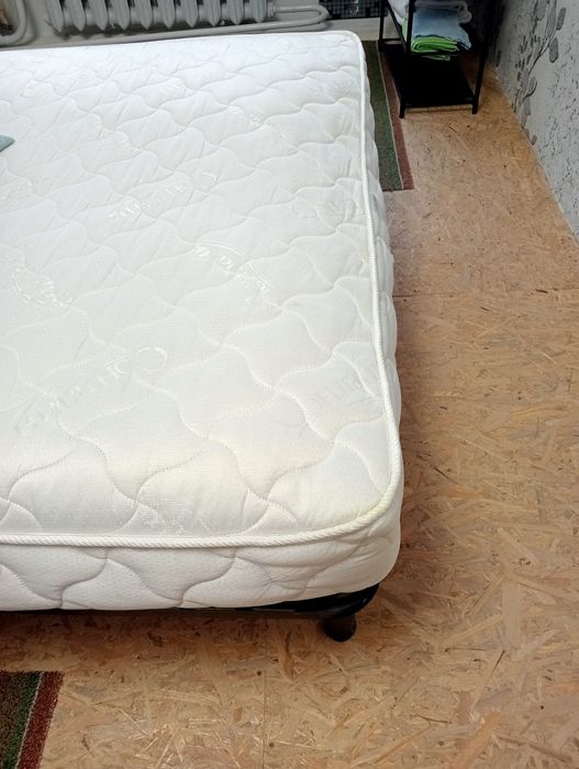 Продається ліжко.