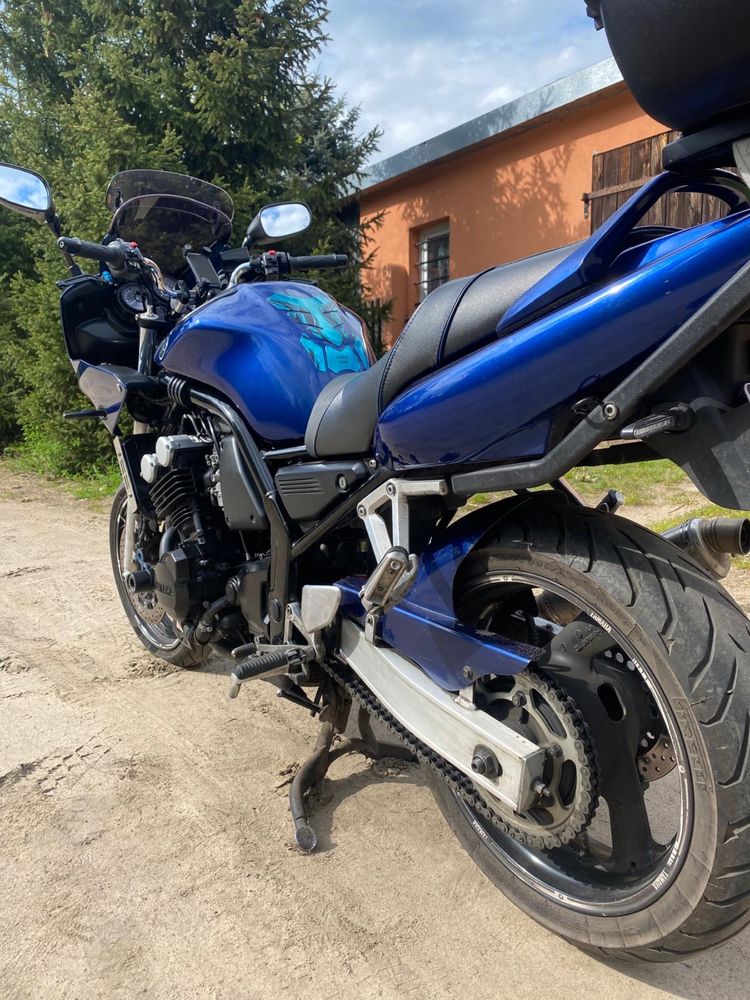 Yamaha Fazer 600