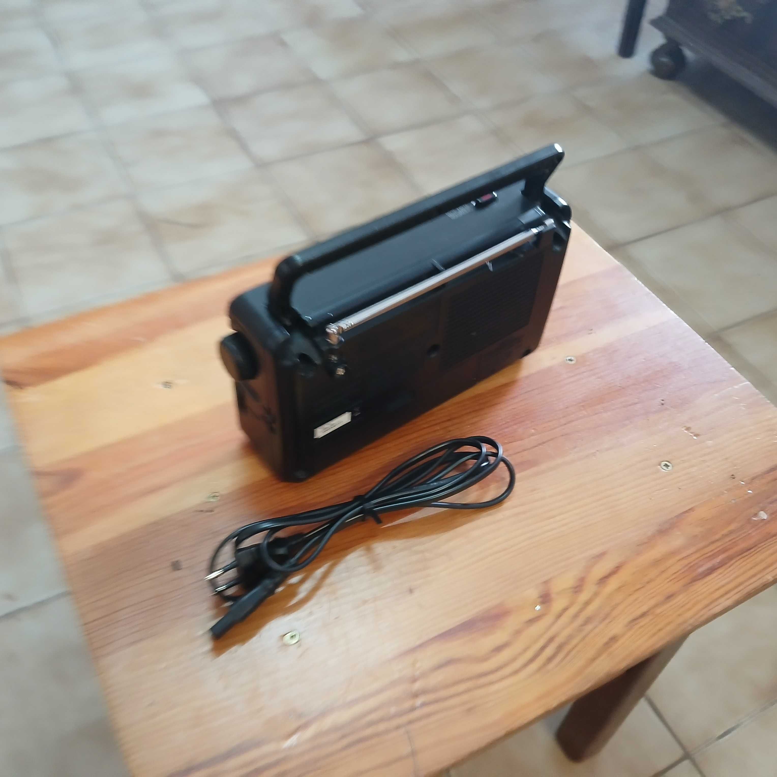 Rádio portátil Panasonic
