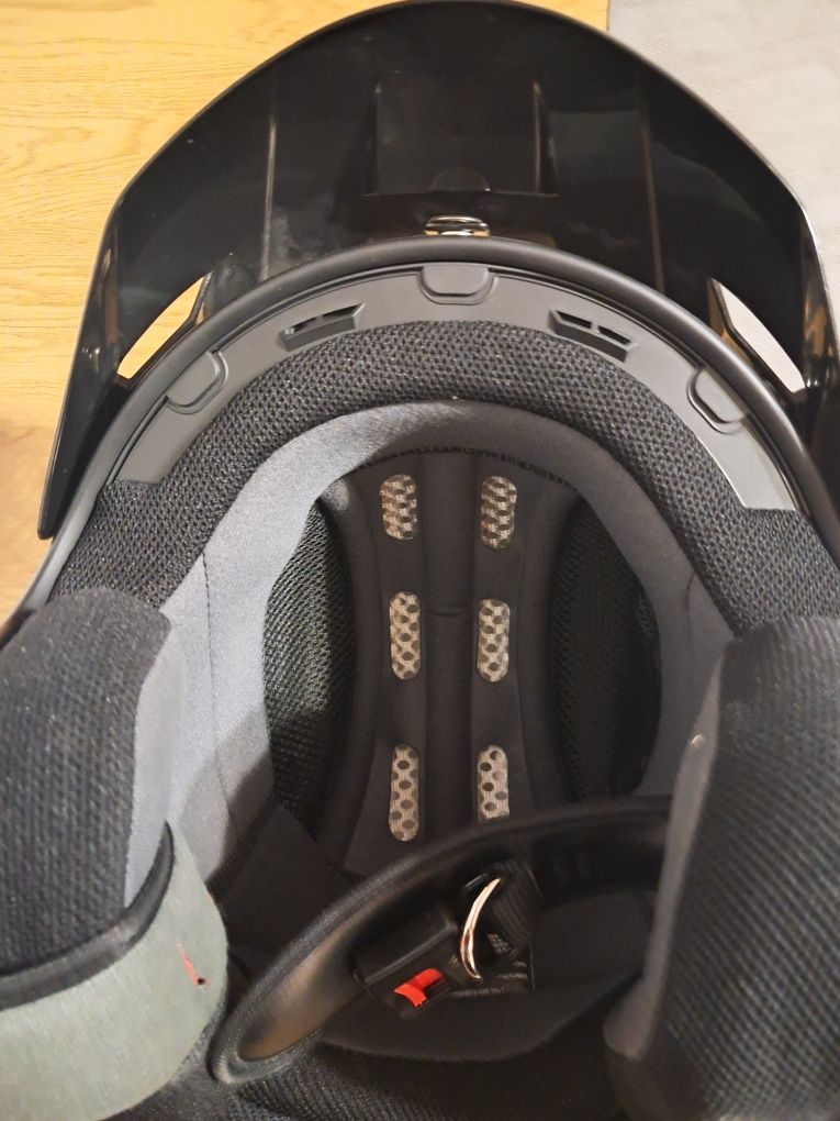 Kask motocyklowy ZEUS