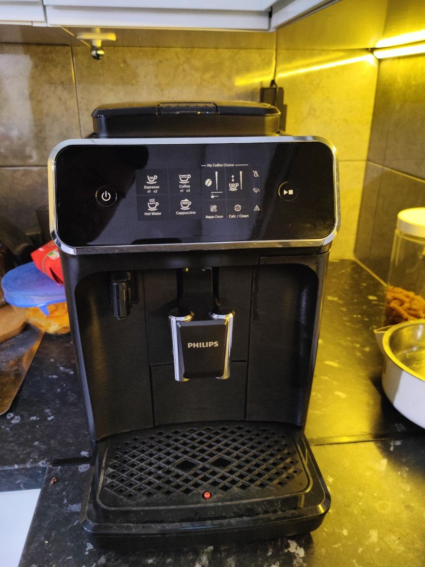 Sprzedam ekspres PHILIPS 2200 LatteGo EP2230 SAECO