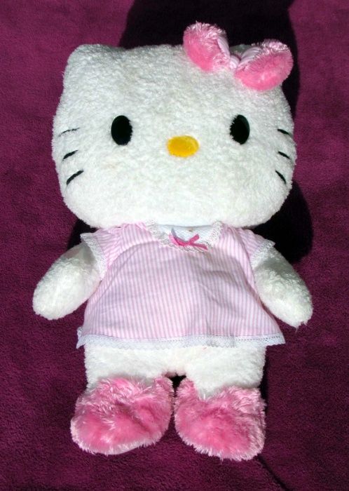 Peluche guarda-pijamas de criança 45cm da Hello Kitty (NOVO SEM USO)