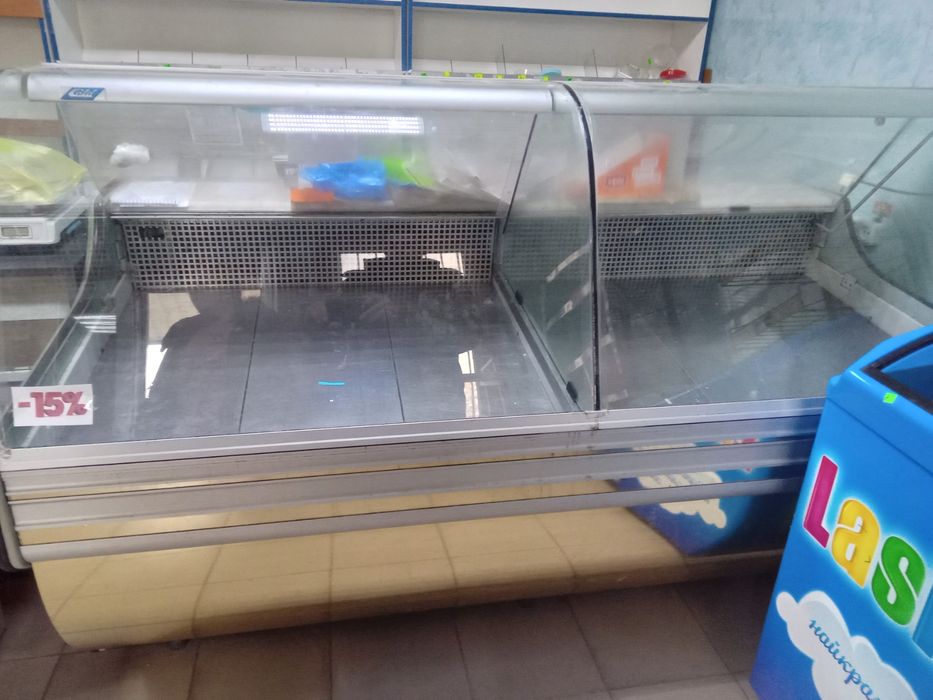 Вітрина холодильник