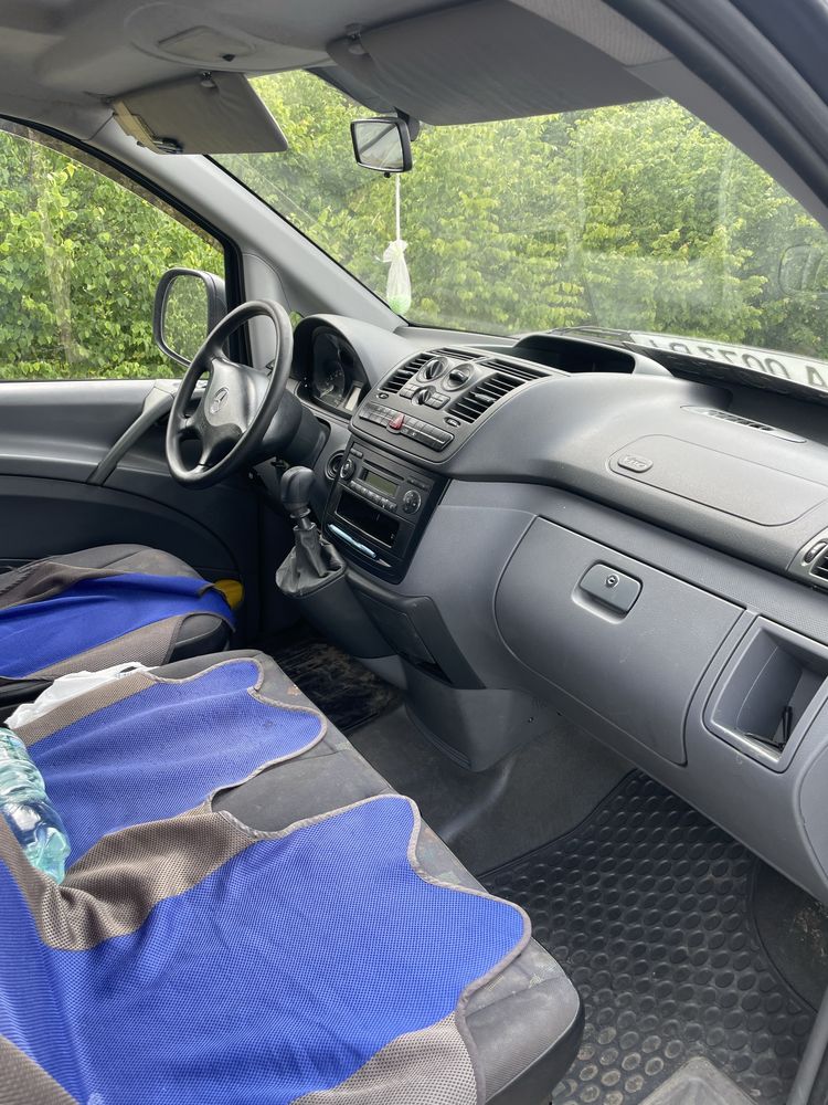 Автомобіль mersedes vito 2009